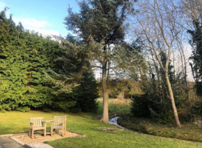 Perfect for family gatherings & occasions, sleeps 15 with hot tub